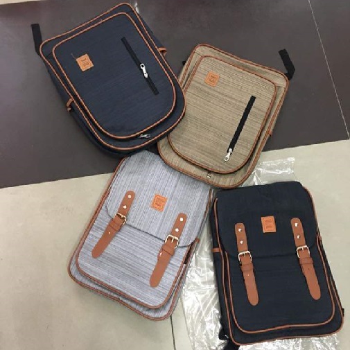 balo học sinh cấp 3 in logo là loại balo quà tặng in ấn logo lên bằng kỹ thuật in lụa hoặc kỹ thuật in pet, balo phù hợp làm bao quà tặng cho học sinh cấp 3, với nhiều màu sắc, kiểu dáng phóng phú, baolo cấp 3 học sinh in logo là món quà vô cùng ý nghĩa. liên hệ đặt hàng balo Ms Yến 0916019604. Công ty may balo Hoa Nguyên